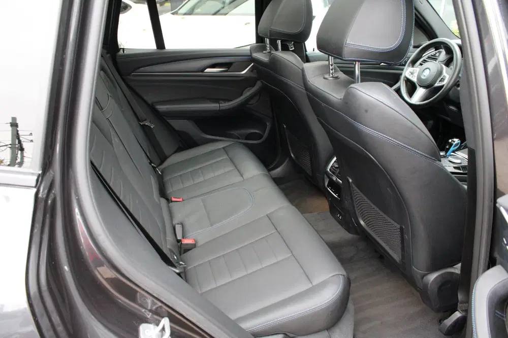BMW iX3 High Executive 80 kWh uit 2022, foto 12