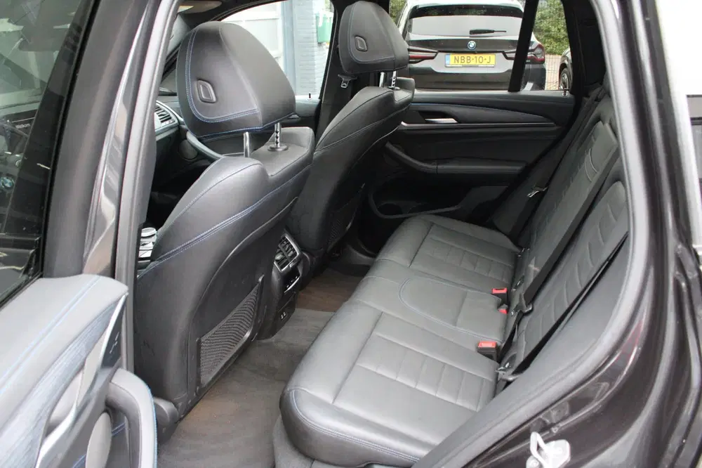 BMW iX3 High Executive 80 kWh uit 2022, foto 15