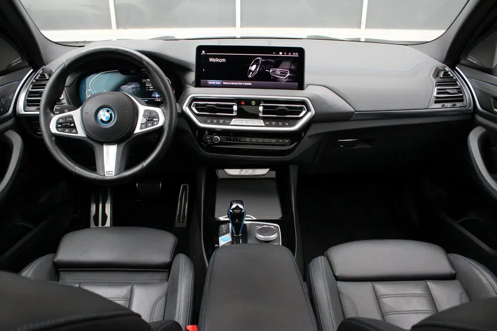 BMW iX3 High Executive 80 kWh uit 2022, foto 2