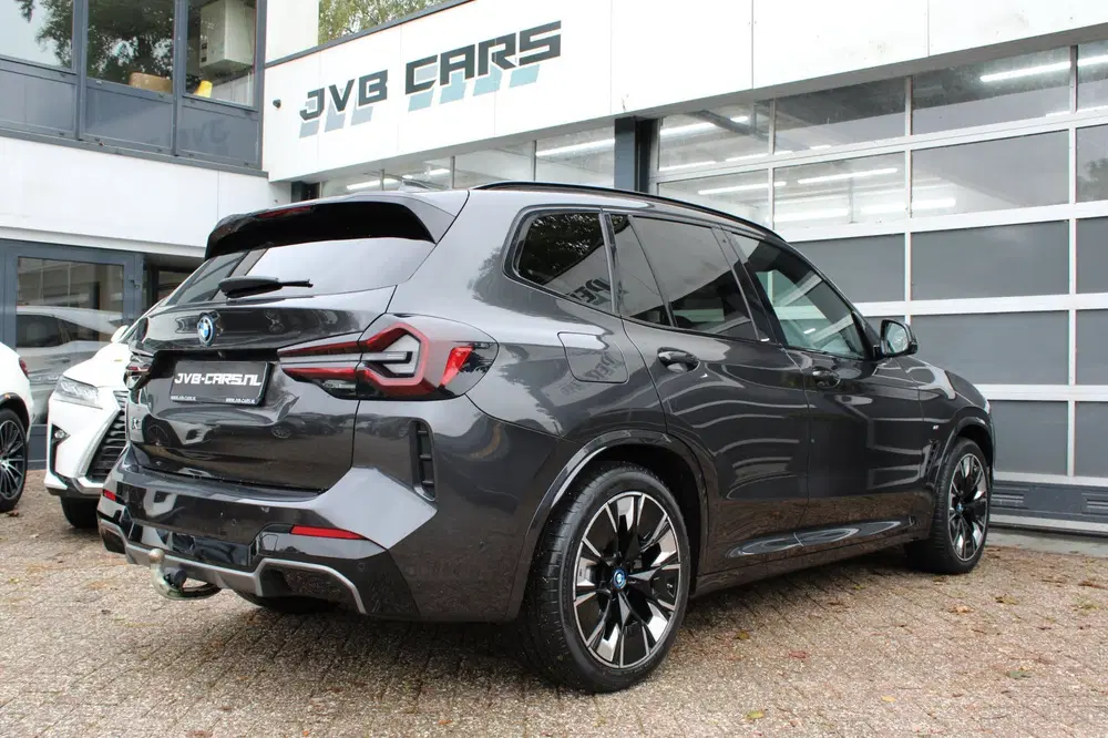 BMW iX3 High Executive 80 kWh uit 2022, foto 7