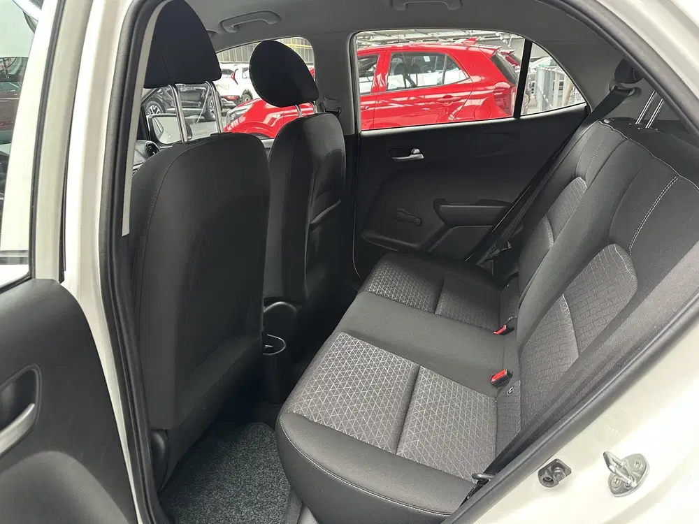 Kia Picanto 1.0 DPi ComfortLine uit 2024, foto 13