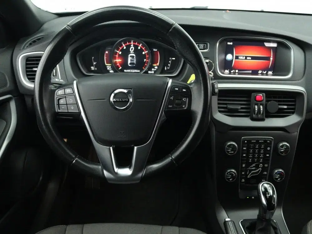 Volvo V40 Cross Country 1.5 T3 Summum uit 2019, foto 3