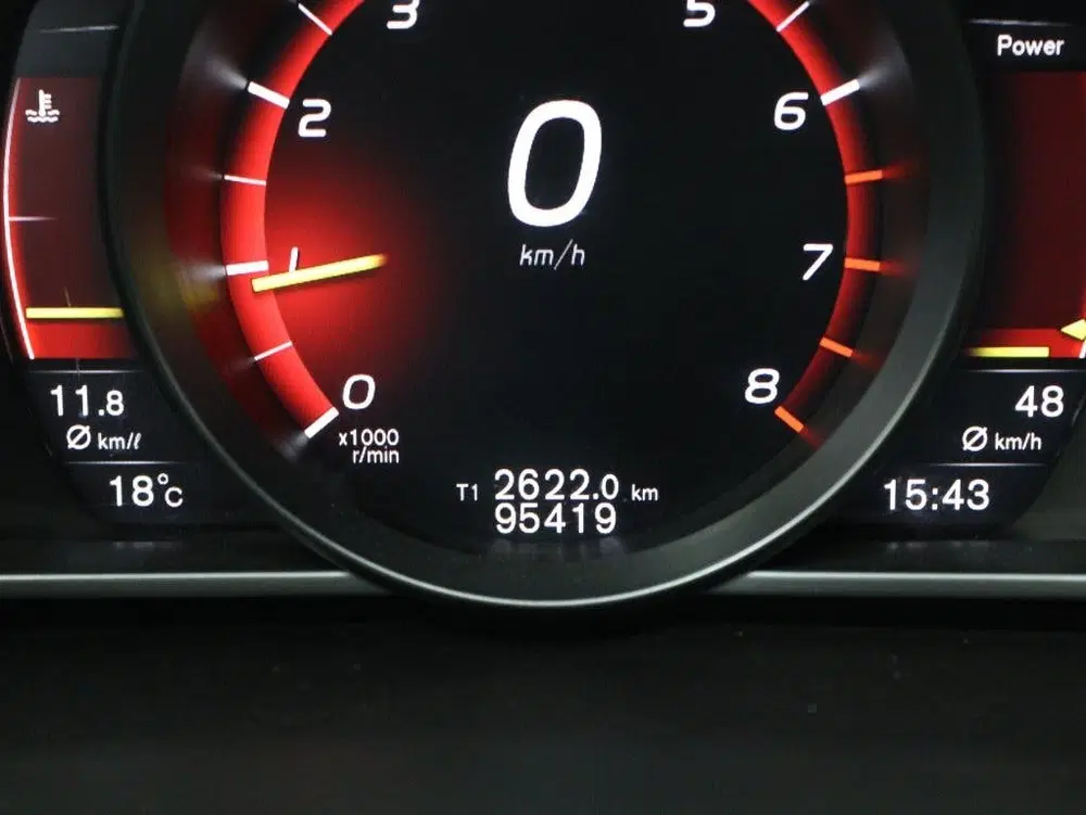 Volvo V40 Cross Country 1.5 T3 Summum uit 2019, foto 4