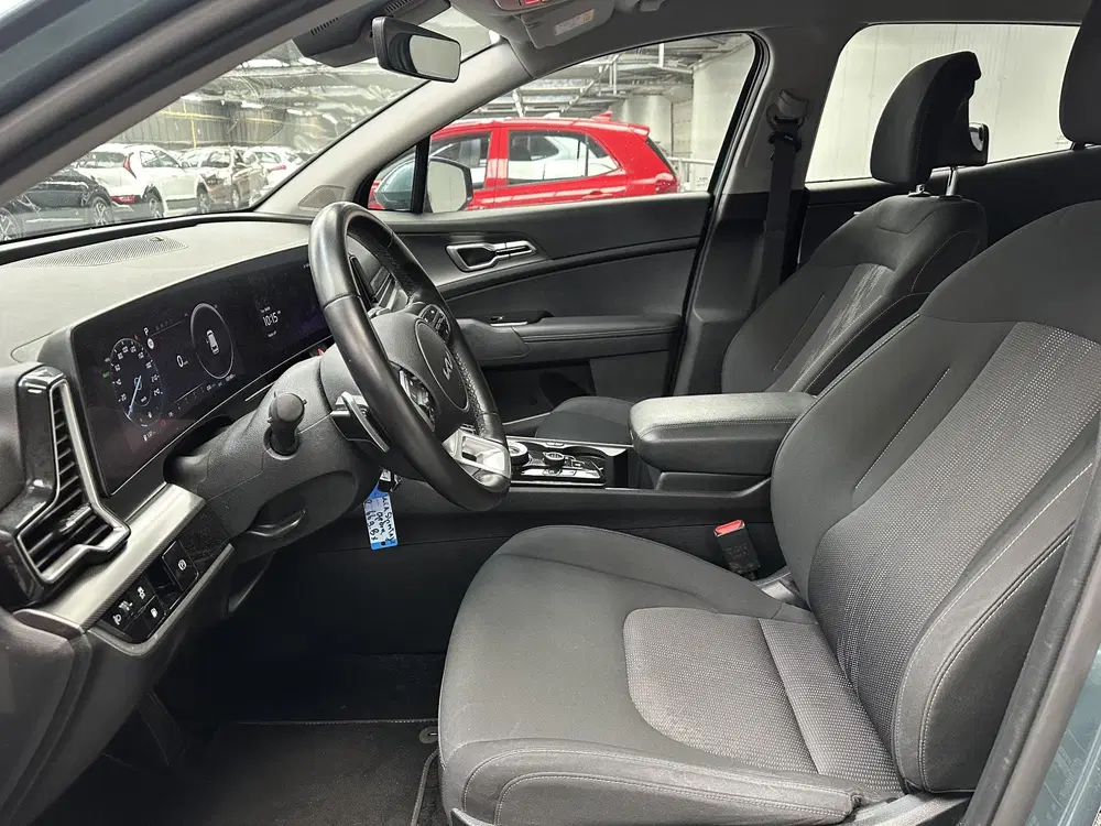 Kia Sportage 1.6 T-GDi Plug-in Hybrid AWD DynamicLine uit 2022, foto 2