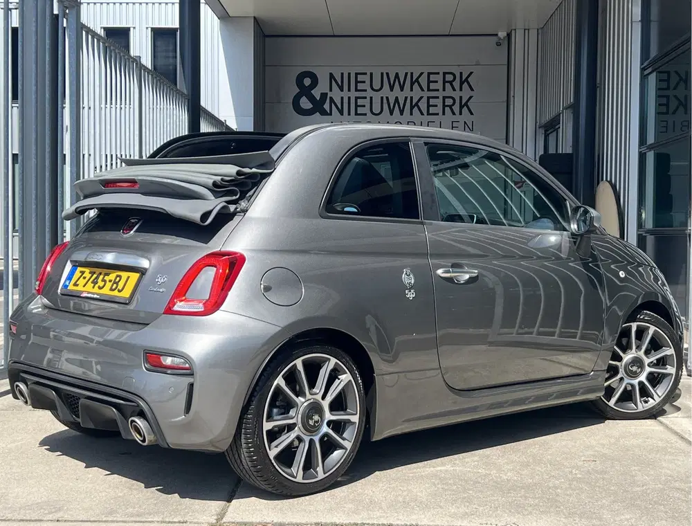 Fiat 500 1.4 T-Jet Abarth Turismo Cabriolet 70th An uit 2019, foto 2