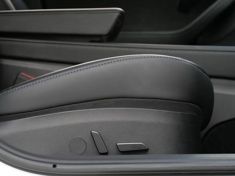 Tesla Model 3 RWD 60kWh PLUS uit 2023, foto 9