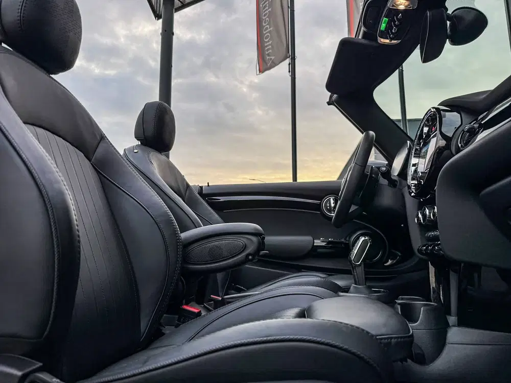 Mini Cabrio 2.0 John Cooper Works JCW Pack F1 aut 231p uit 2022, foto 12