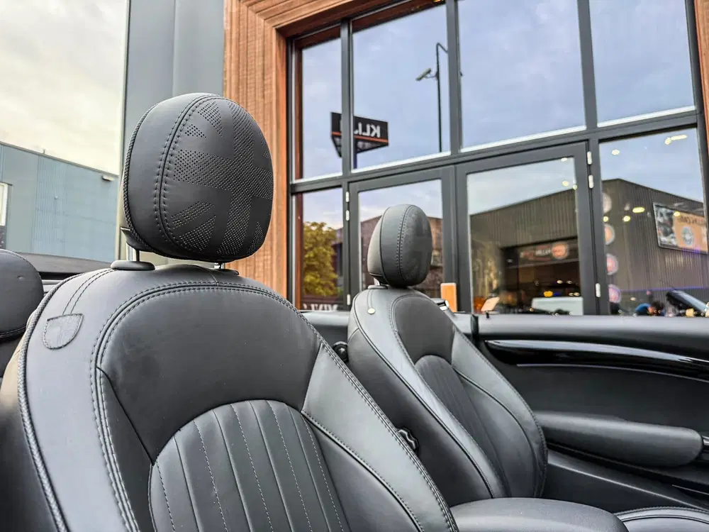 Mini Cabrio 2.0 John Cooper Works JCW Pack F1 aut 231p uit 2022, foto 14