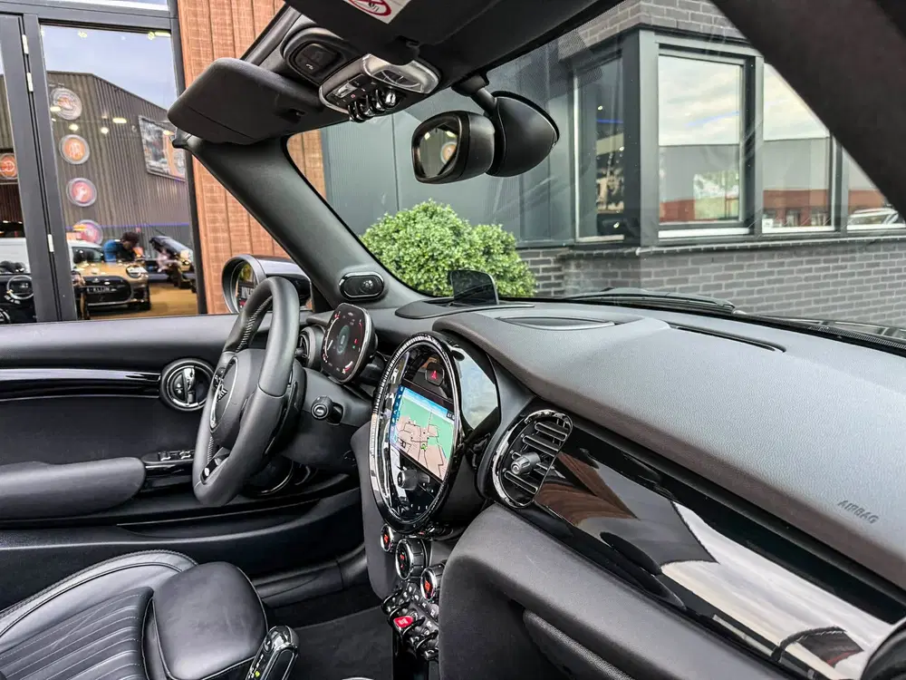 Mini Cabrio 2.0 John Cooper Works JCW Pack F1 aut 231p uit 2022, foto 2