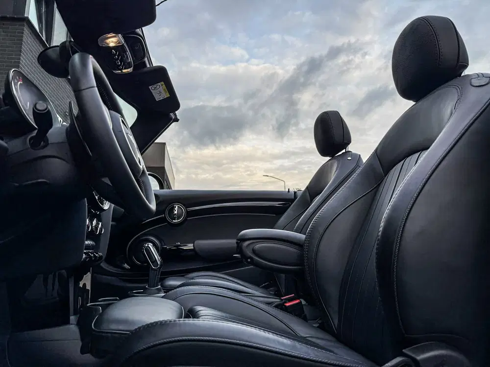 Mini Cabrio 2.0 John Cooper Works JCW Pack F1 aut 231p uit 2022, foto 4