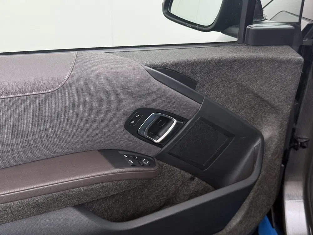 BMW i3 AUT. 170PK 42kWh SOH 95% Warmtepomp Leer+V uit 2019, foto 12