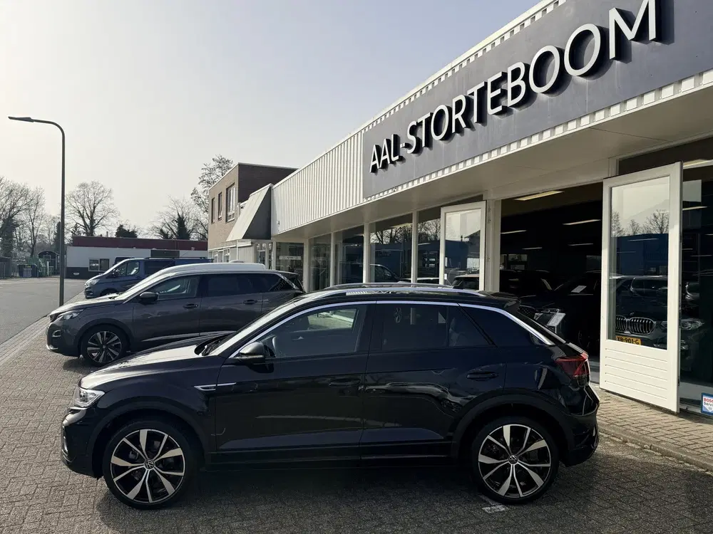Volkswagen T-Roc 1.5 TSI R-Line Edition uit 2025, foto 13