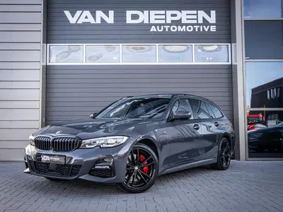 BMW 3-serie 330e M-Sport Pro l Individuel l Pano l A uit 2021