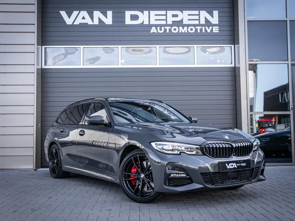 BMW 3-serie 330e M-Sport Pro l Individuel l Pano l A uit 2021, foto 4