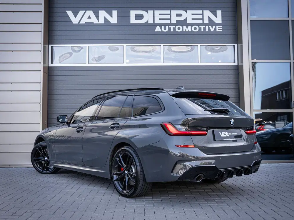 BMW 3-serie 330e M-Sport Pro l Individuel l Pano l A uit 2021, foto 6
