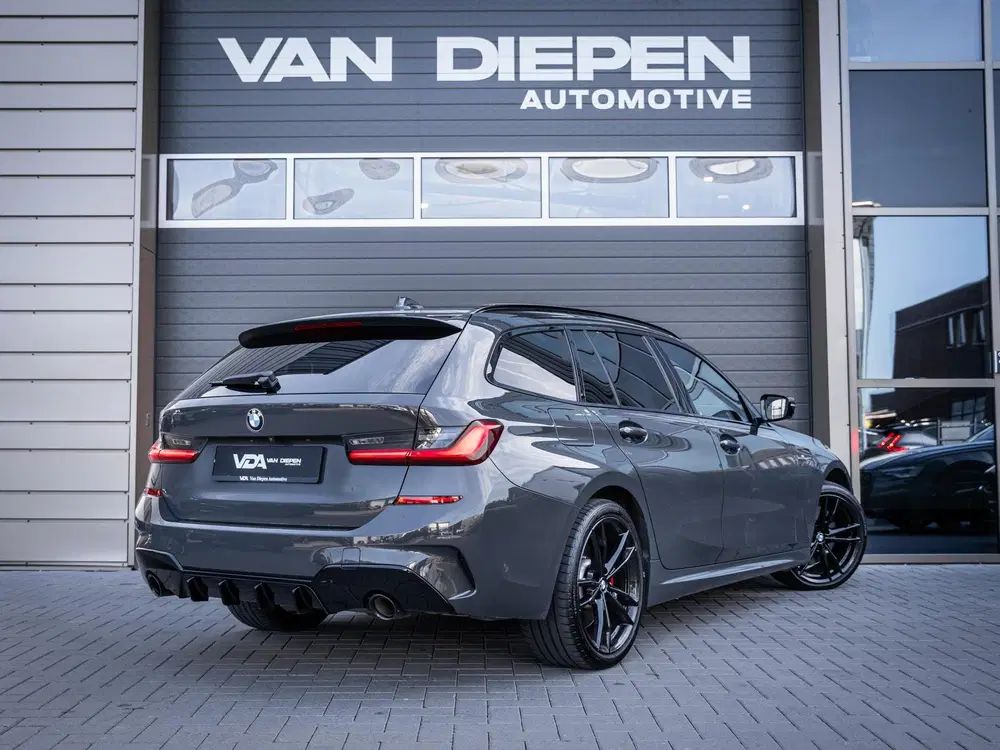 BMW 3-serie 330e M-Sport Pro l Individuel l Pano l A uit 2021, foto 8