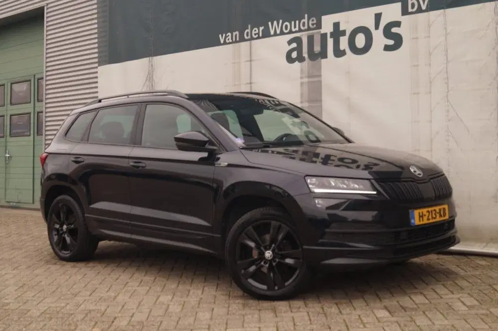 Skoda Karoq 1.5 TSI 150pk Sportline Business -PANO-ECC uit 2020, foto 3