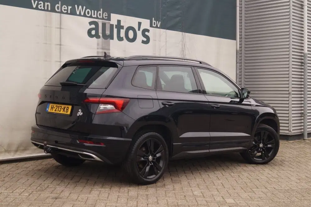 Skoda Karoq 1.5 TSI 150pk Sportline Business -PANO-ECC uit 2020, foto 4