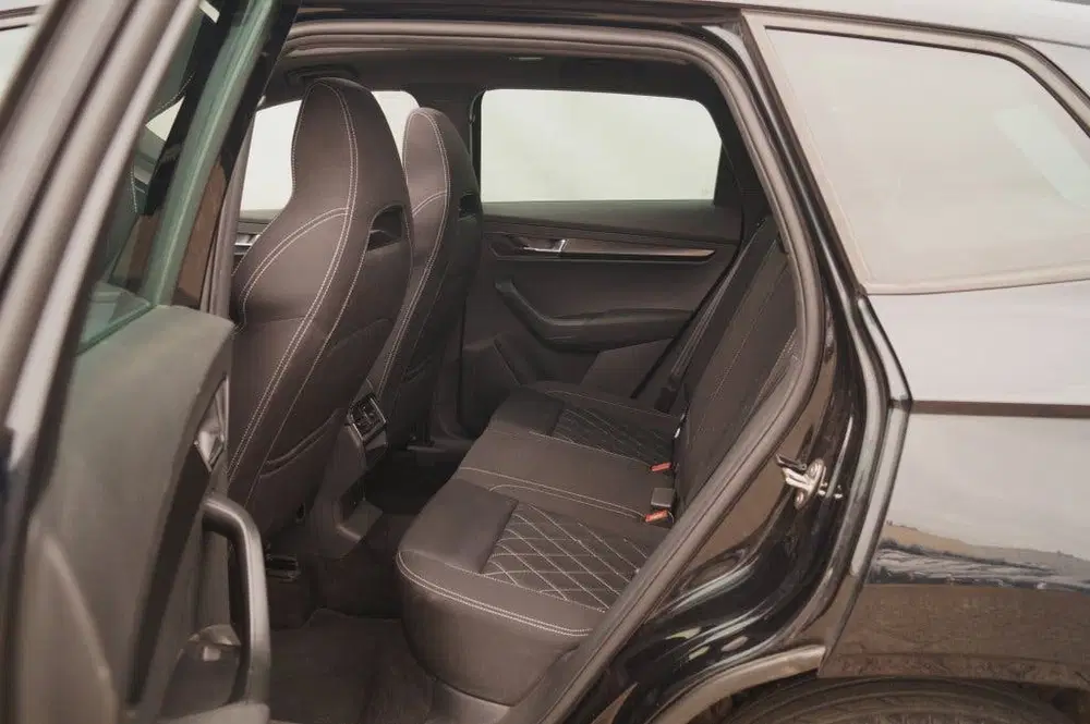 Skoda Karoq 1.5 TSI 150pk Sportline Business -PANO-ECC uit 2020, foto 7