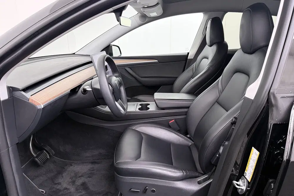 Tesla Model Y Long Range AWD 75 kWh (91% SOH) Afn. Trekh uit 2024, foto 11