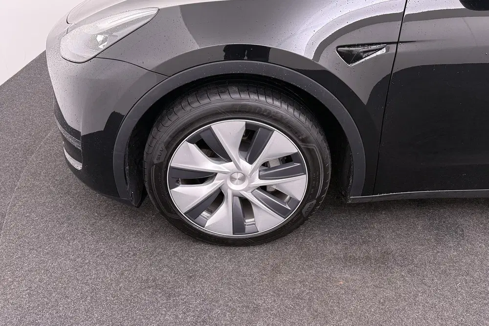 Tesla Model Y Long Range AWD 75 kWh (91% SOH) Afn. Trekh uit 2024, foto 8