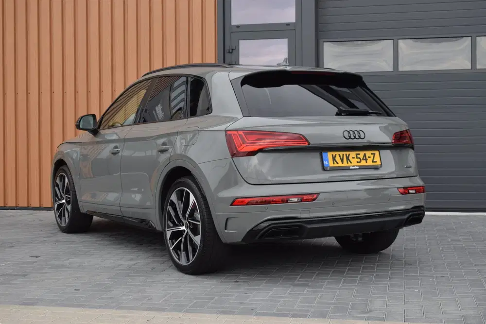 Audi Q5 50 TFSI e S-line uit 2022, foto 3