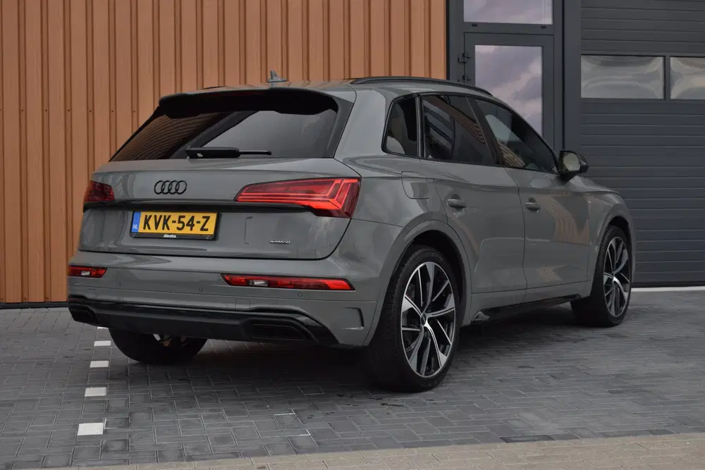 Audi Q5 50 TFSI e S-line uit 2022, foto 4