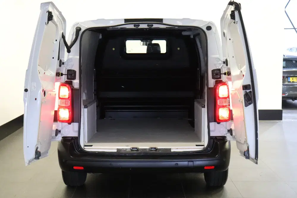 Peugeot Expert 1.5 BlueHDi 120PK L2 EURO 6 uit 2024, foto 8