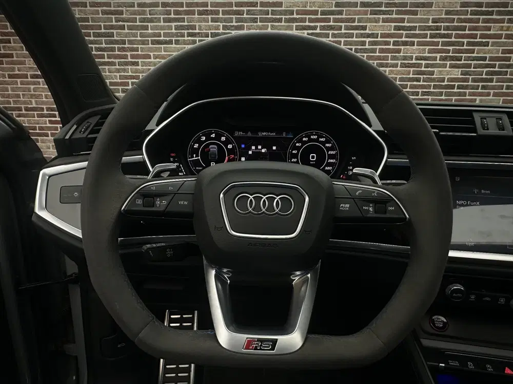 Audi RS Q3 TFSI RS Panorama Nardo Camera uit 2020, foto 10