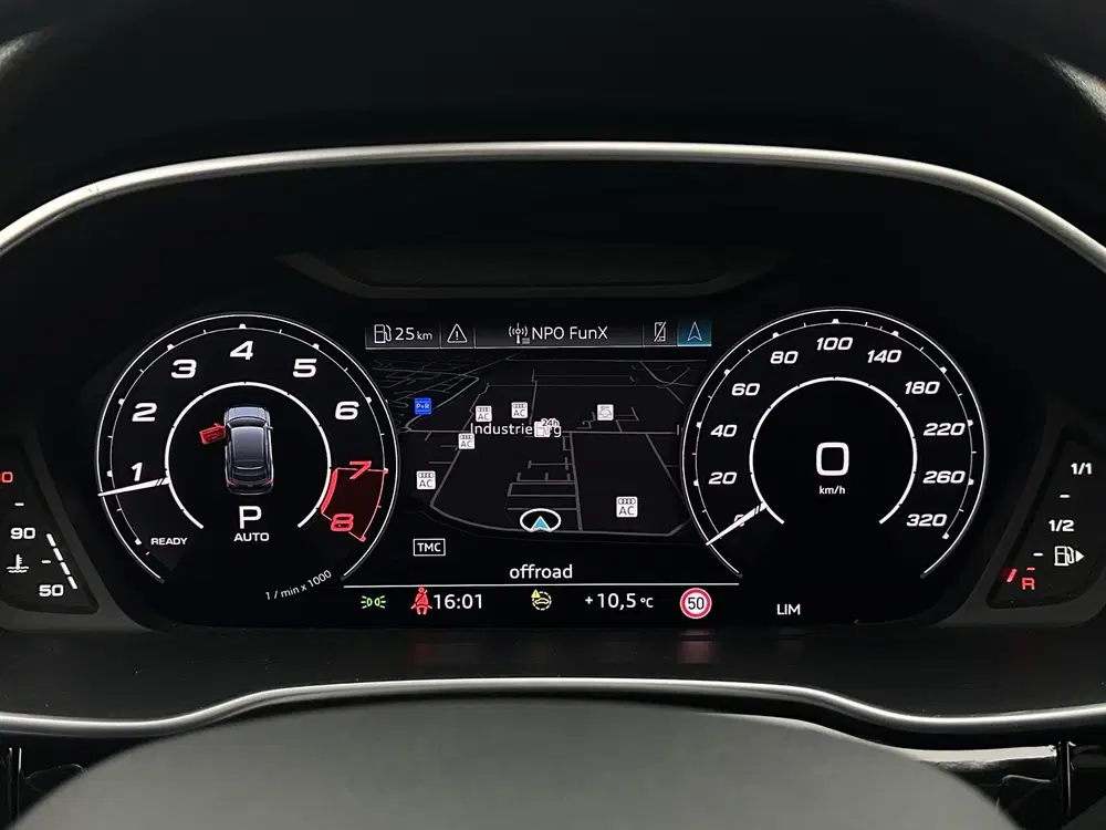 Audi RS Q3 TFSI RS Panorama Nardo Camera uit 2020, foto 11