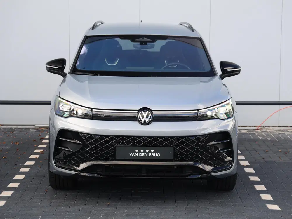 Volkswagen Tiguan 1.5 eHybrid R-Line Business 204pk DSG uit 2025, foto 4