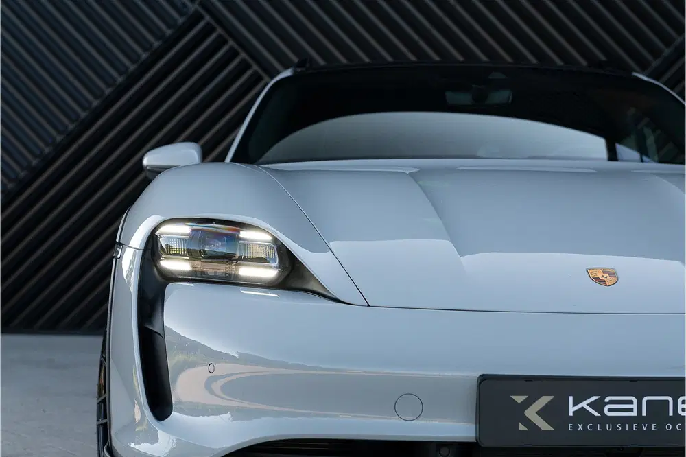 Porsche Taycan 4 93 kWh ACC Pano Luchtv Camera uit 2021, foto 12