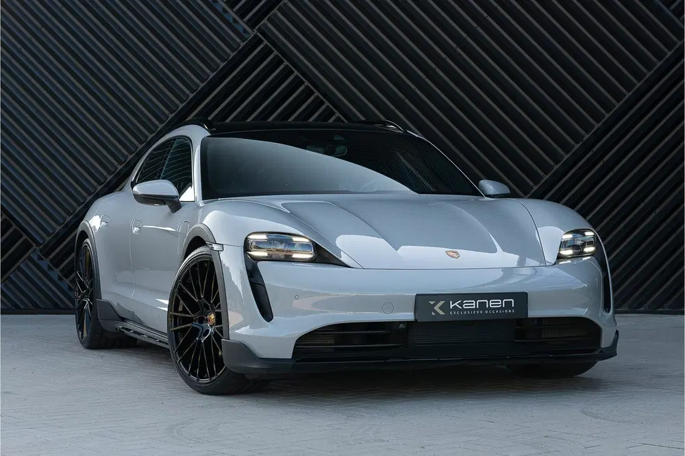 Porsche Taycan 4 93 kWh ACC Pano Luchtv Camera uit 2021, foto 4