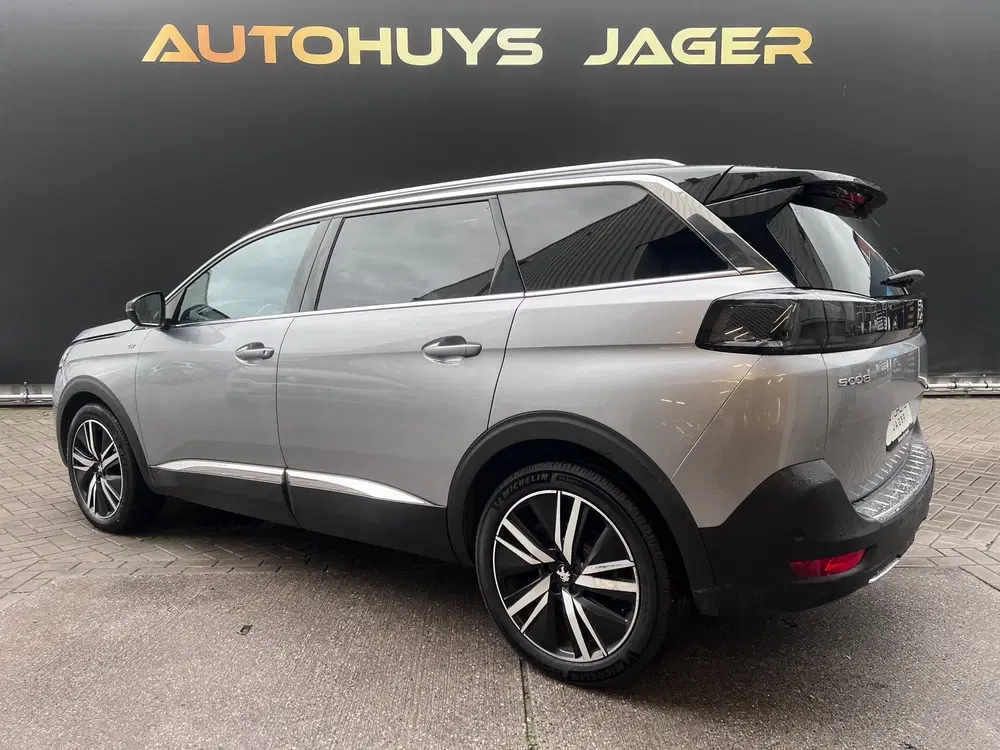 Peugeot 5008 1.2 GT uit 2022, foto 4