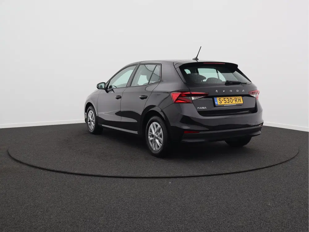 Skoda Fabia 1.0 TSI Ambition uit 2023, foto 13