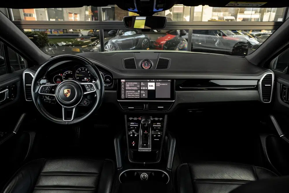 Porsche Cayenne Cayenne Coupé 3.0 E-Hybrid uit 2021, foto 10