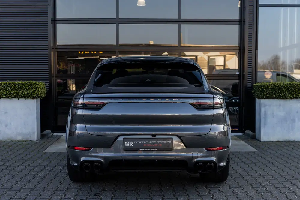 Porsche Cayenne Cayenne Coupé 3.0 E-Hybrid uit 2021, foto 5