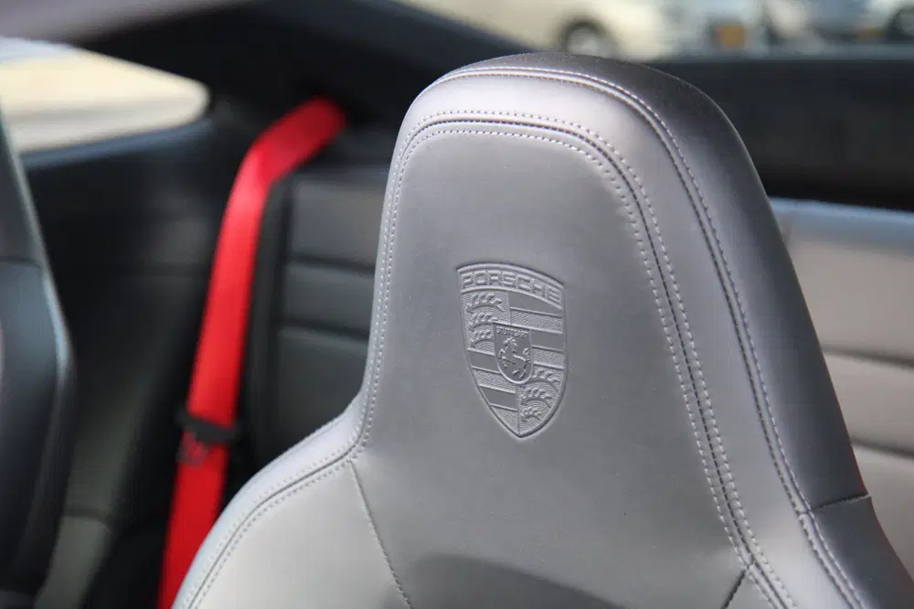 Porsche 911 3.0 Carrera 4 S Dealer onderhouden NAP App uit 2020, foto 11