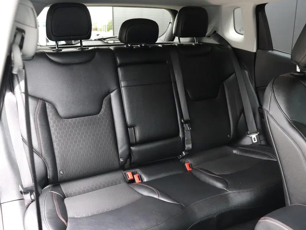 Jeep Compass 1.3T Limited uit 2020, foto 14