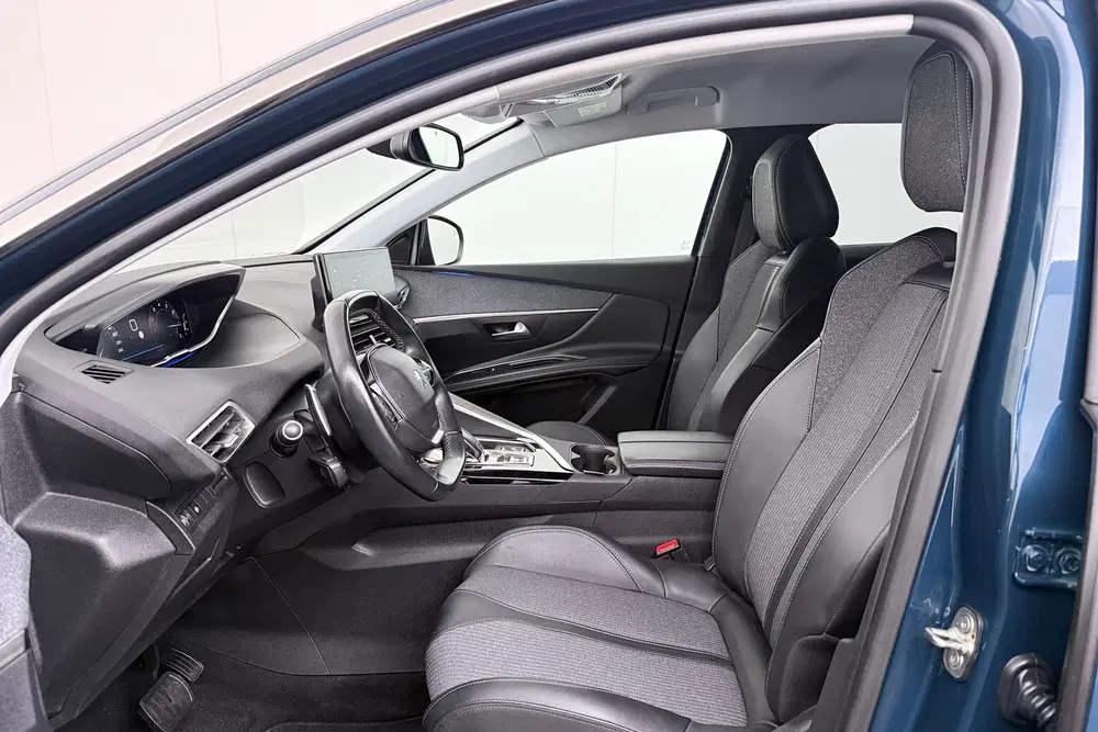Peugeot 3008 1.2 131 PK Aut. Allure Avantage Carplay Ca uit 2022, foto 10