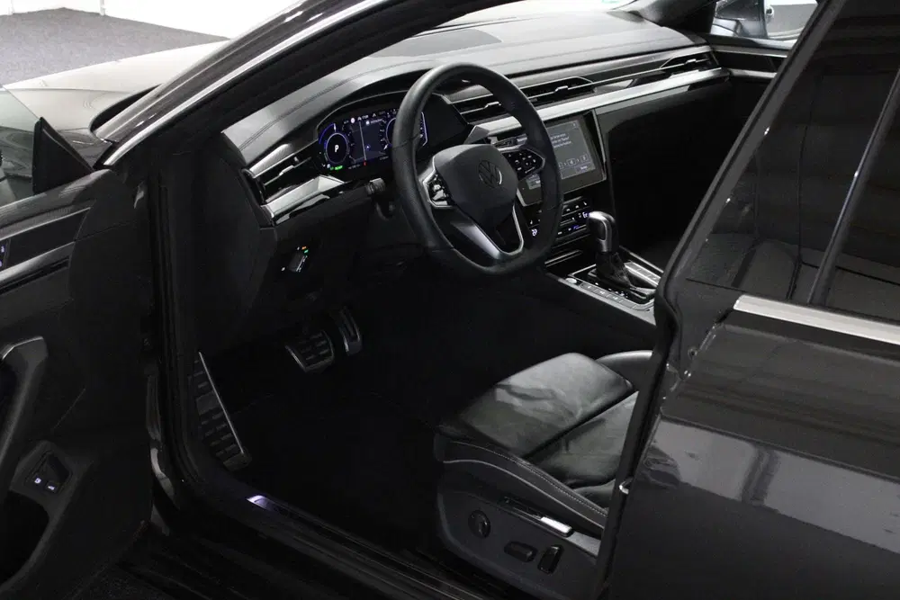 Volkswagen Arteon 1.4 TSI eHybrid R-Line uit 2021, foto 9