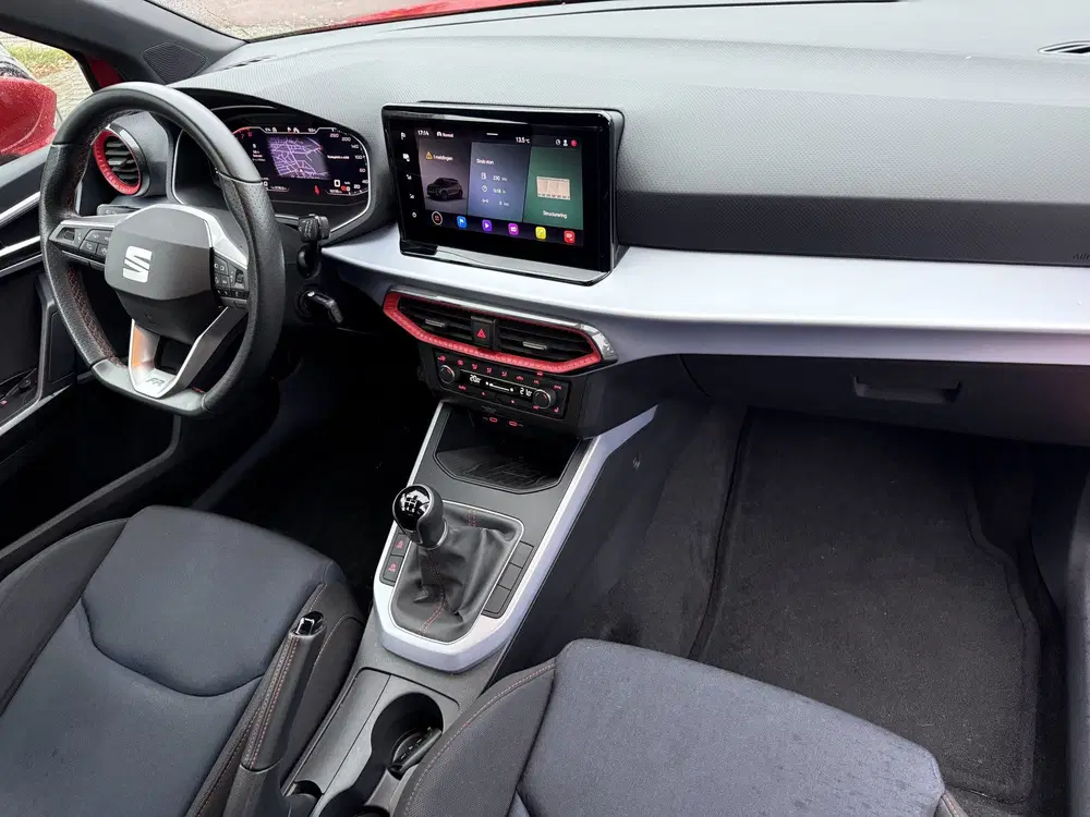 SEAT Arona 1.0 TSi 110pk FR Business Connect uit 2023, foto 4