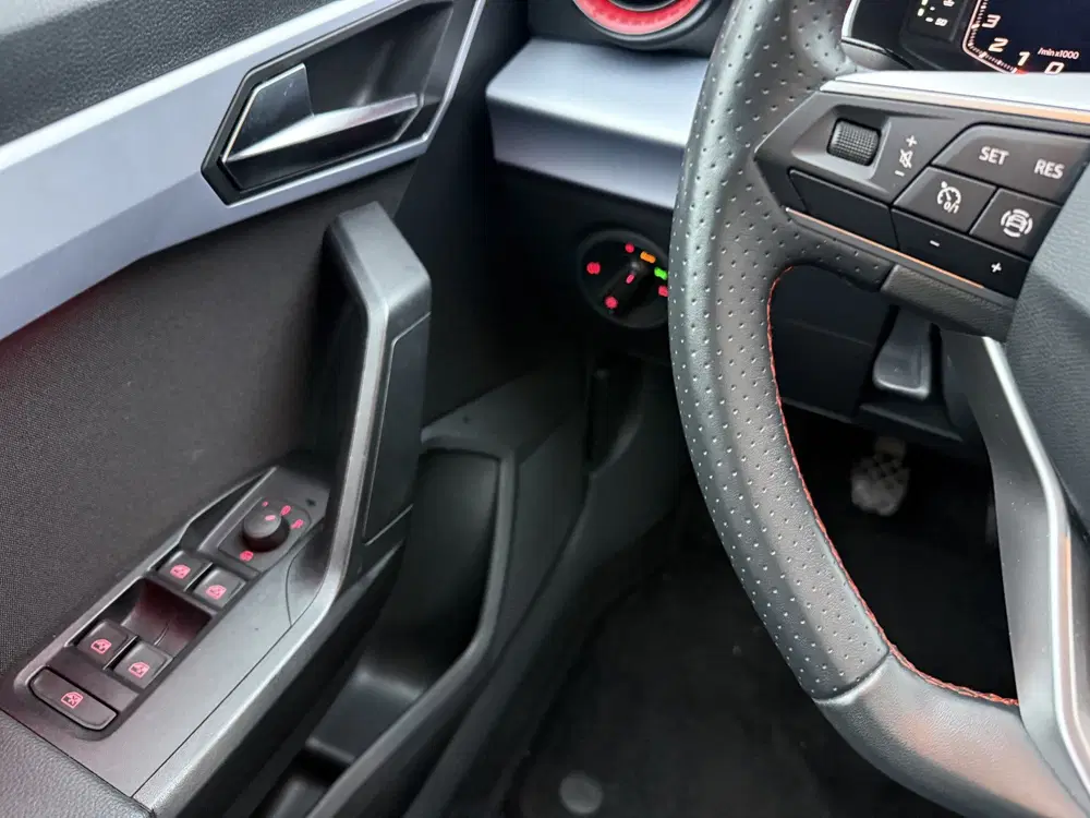 SEAT Arona 1.0 TSi 110pk FR Business Connect uit 2023, foto 9