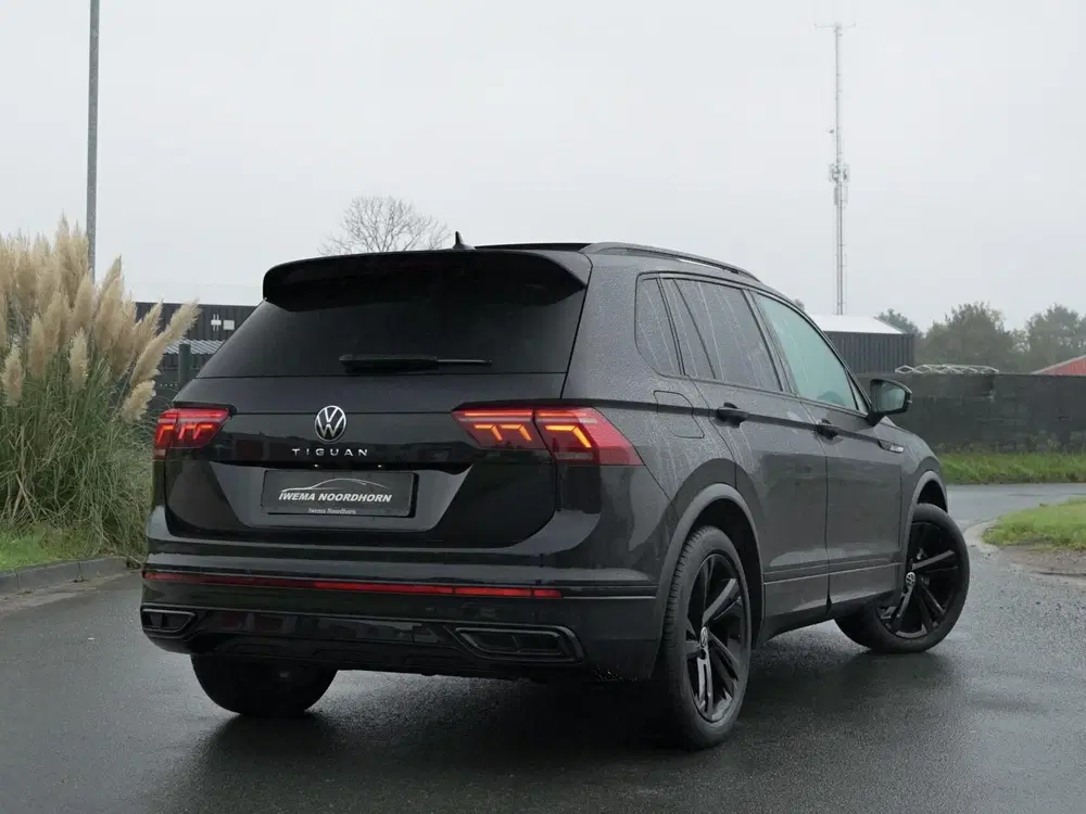 Volkswagen Tiguan 1.5 TSI R-Line Panoramadak uit 2023, foto 12