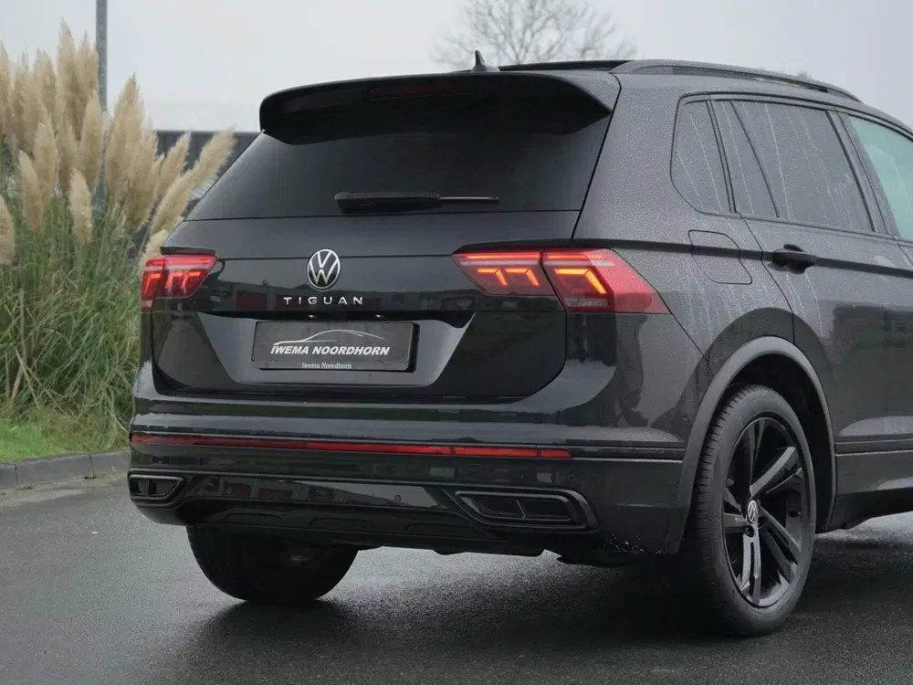 Volkswagen Tiguan 1.5 TSI R-Line Panoramadak uit 2023, foto 13