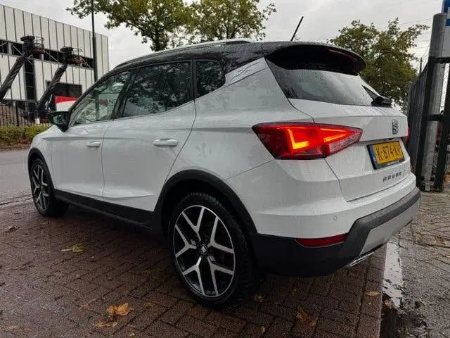 SEAT Arona 1.0 TSI FR Beats Business Intense Plus Air uit 2021, foto 2