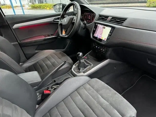 SEAT Arona 1.0 TSI FR Beats Business Intense Plus Air uit 2021, foto 3