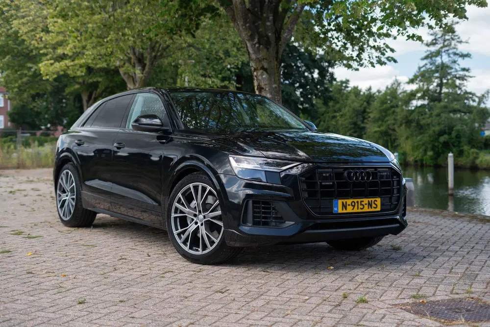 Audi Q8 55 TFSI e quattro Pro Line Automaat uit 2021, foto 2