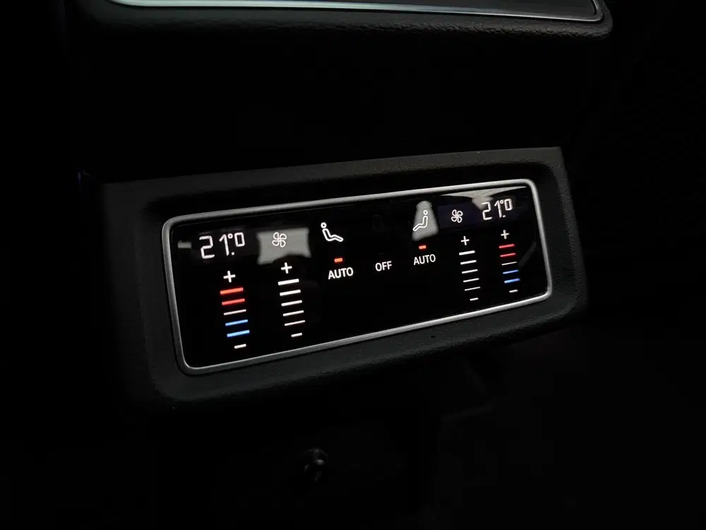 Audi Q8 quattro S Edition 95 kWh PANO uit 2023, foto 14