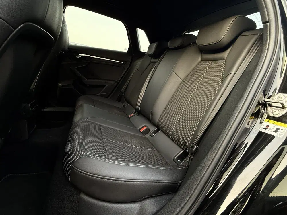Audi A3 30 TFSI S Edition I Automaat I Virtual Coc uit 2022, foto 8